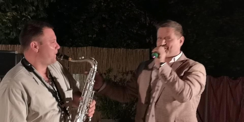 102.jpg